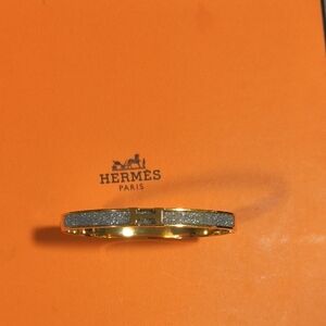 Gold and Silver Women's Bling H 💃🏽💅🏼Bracelet